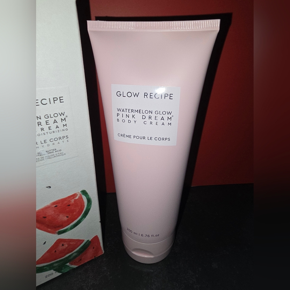 ⚠️sale⚠️Glow Recipe Watermelon Glow Body Cream in Pink - Picture 2 of 5
